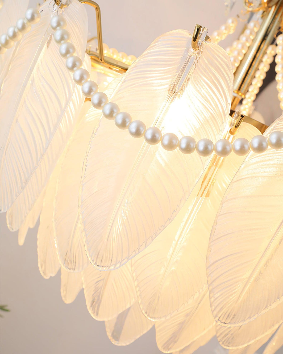 contemporary-leaves-glass-chandelier