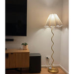 cora-floor-lamp
