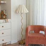 cora-floor-lamp