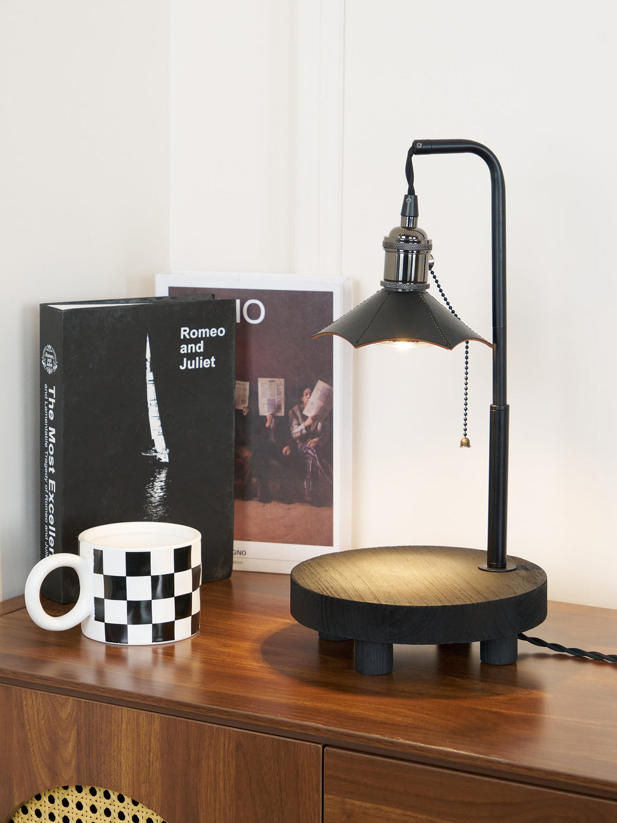 cordero-wooden-stool-table-lamp
