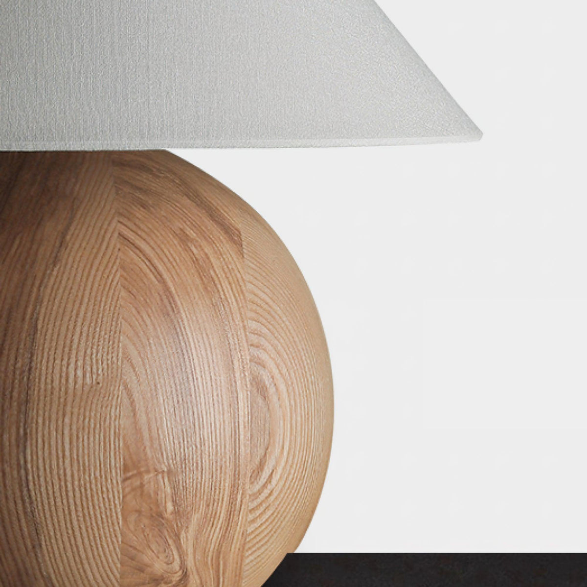 corner-log-table-lamp