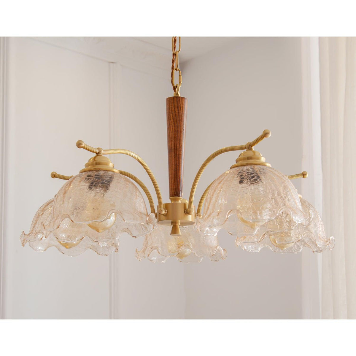 crack-flower-chandelier