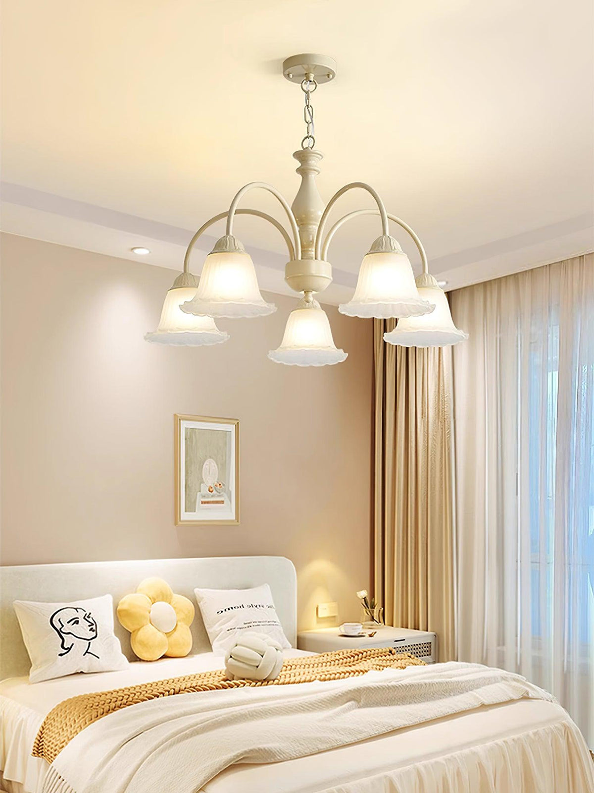cream-flower-chandelier