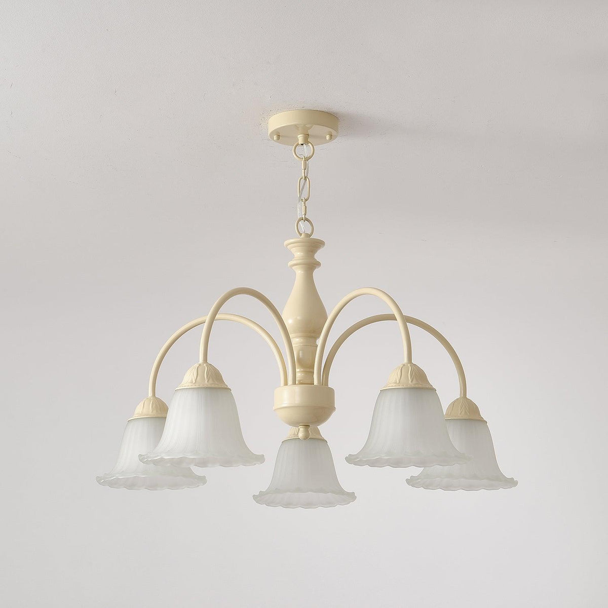 cream-flower-chandelier