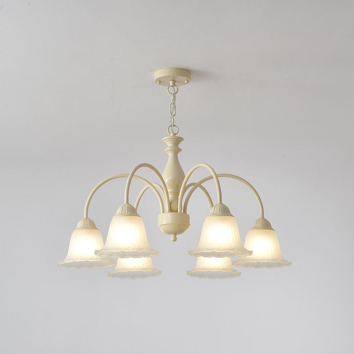 cream-flower-chandelier