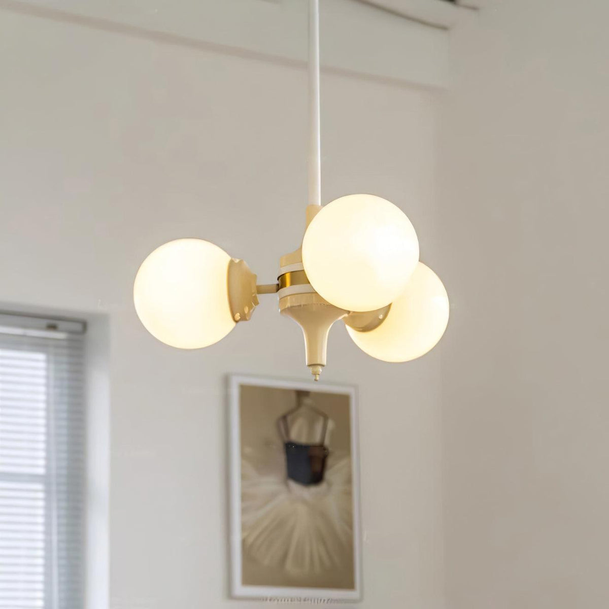 Cream Glass Ball Chandelier Modern Globe Pendant Light for Dining Room