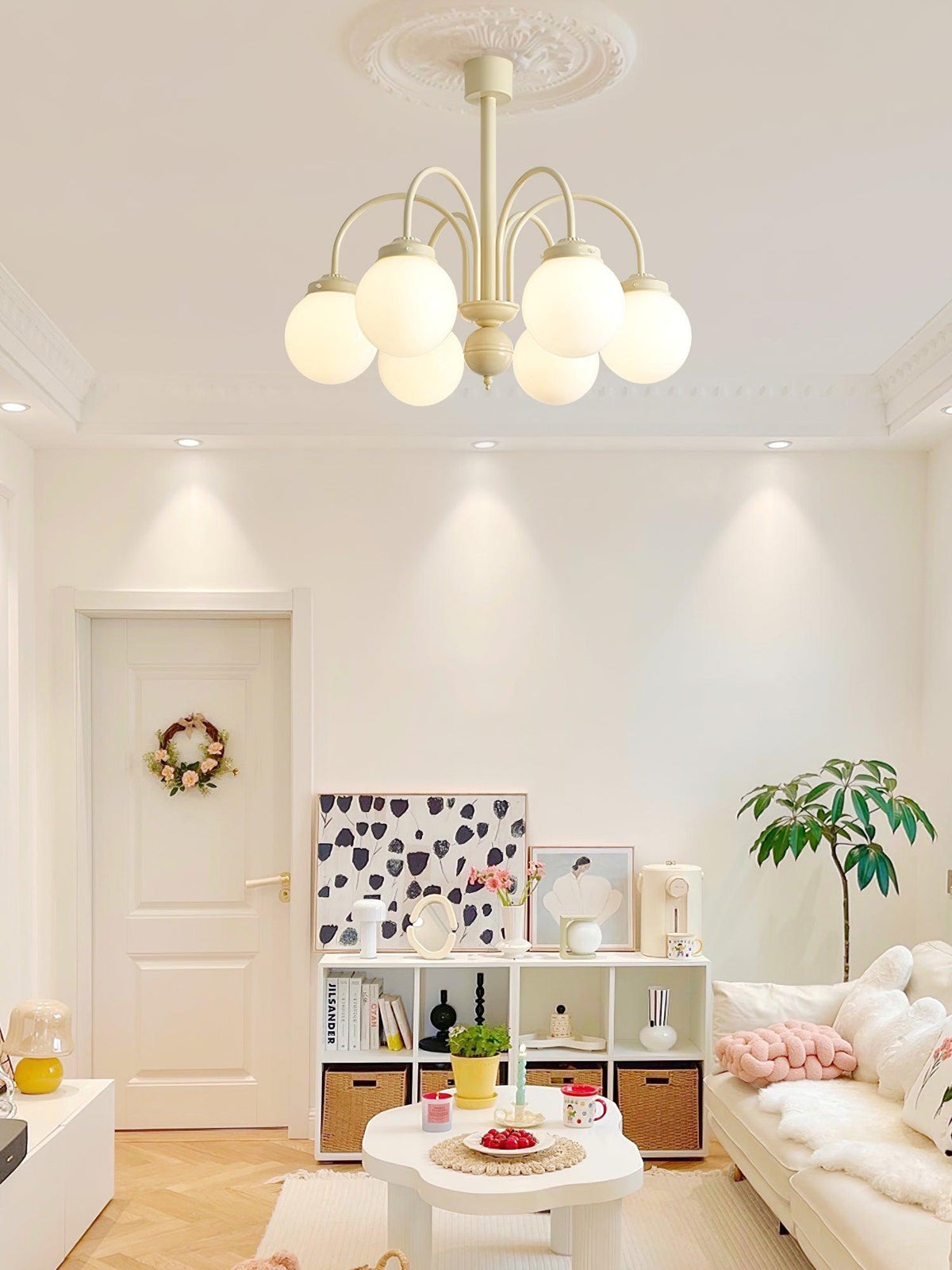 cream-planet-glass-chandelier