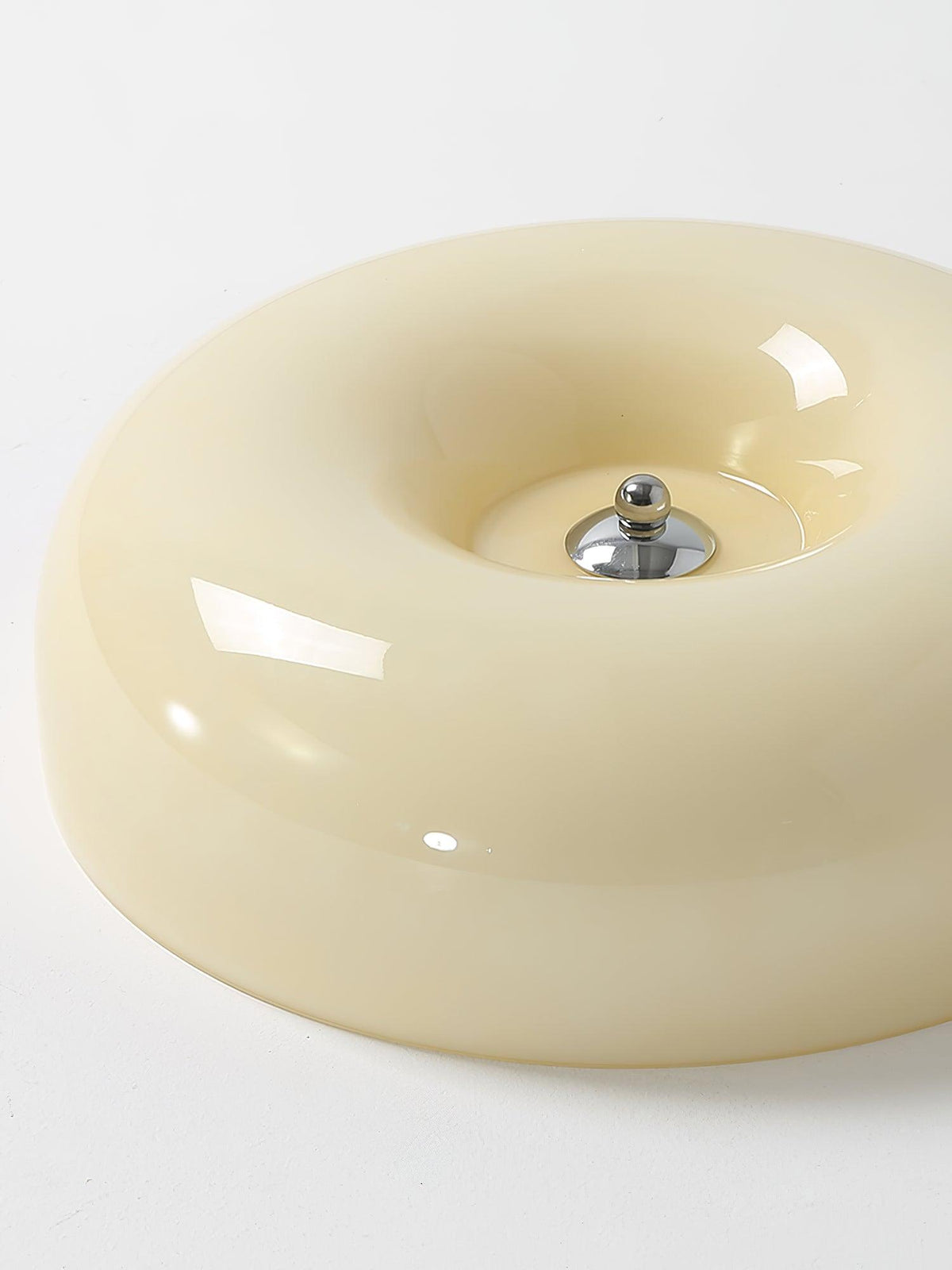 cream-pudding-ceiling-lamp