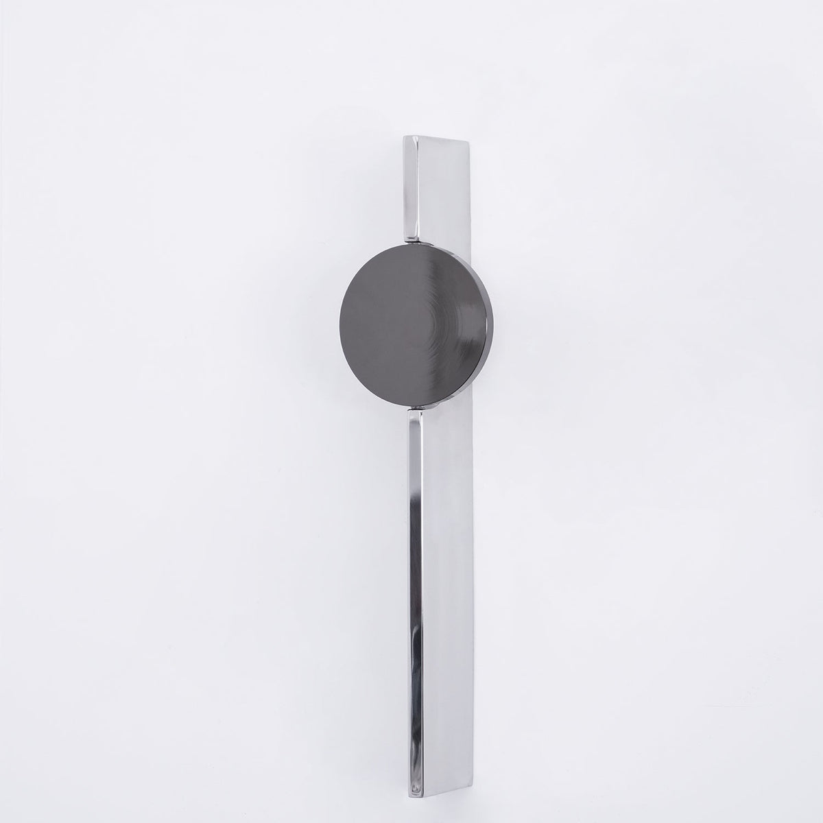 Kinetic Shadow Wall Lamp – Chrome LED Sconce with Sculptural Light Play