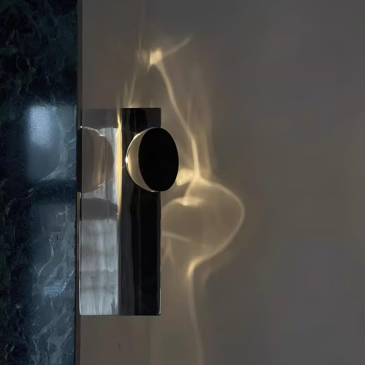 Kinetic Shadow Wall Lamp – Chrome LED Sconce with Sculptural Light Play