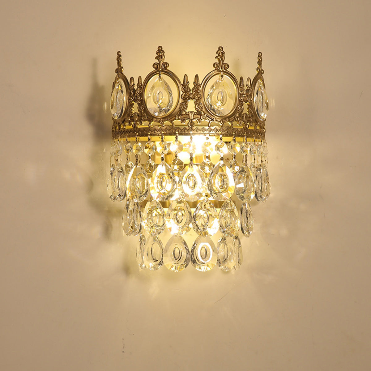 crown-crystal-wall-lamp