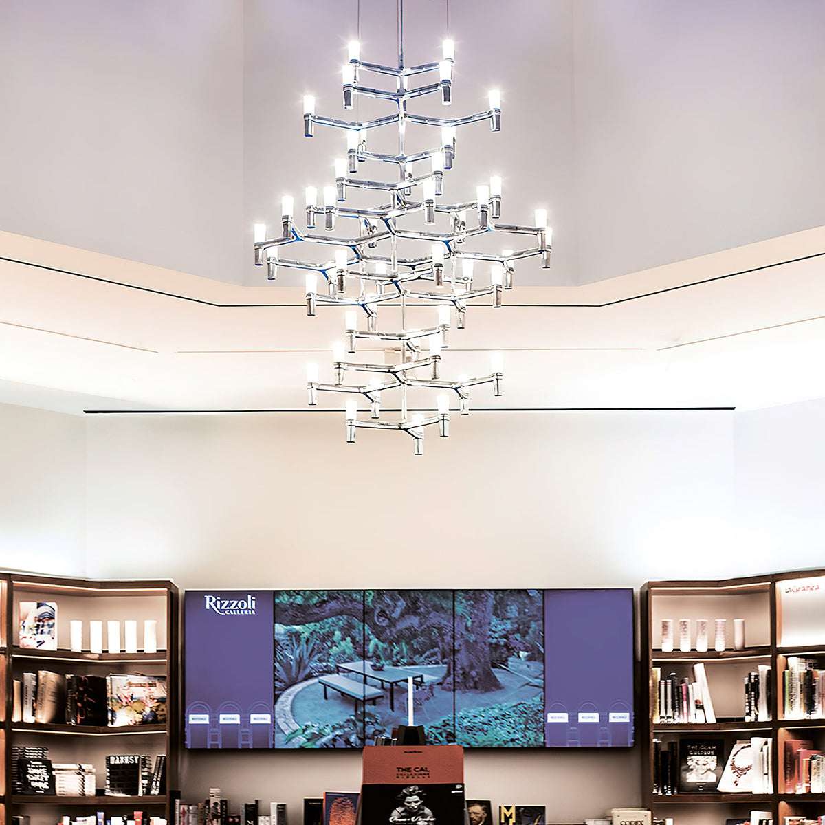 crown-summa-chandelier