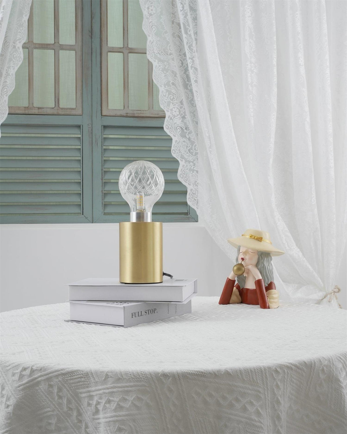 crystal-bulb-table-lamp