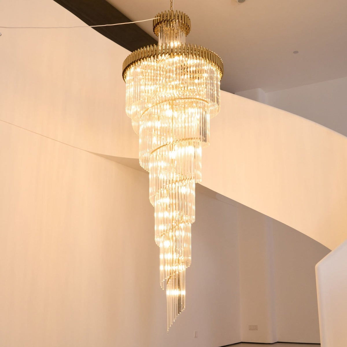 Crystal Spiral Chandelier – Modern Gold Crystal Statement Light for Grand Interiors