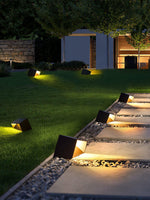 Cube Garden Outdoor Light – Modern LED Landscape Luminaire