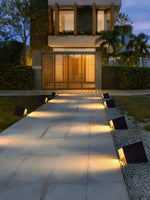 Cube Garden Outdoor Light – Modern LED Landscape Luminaire