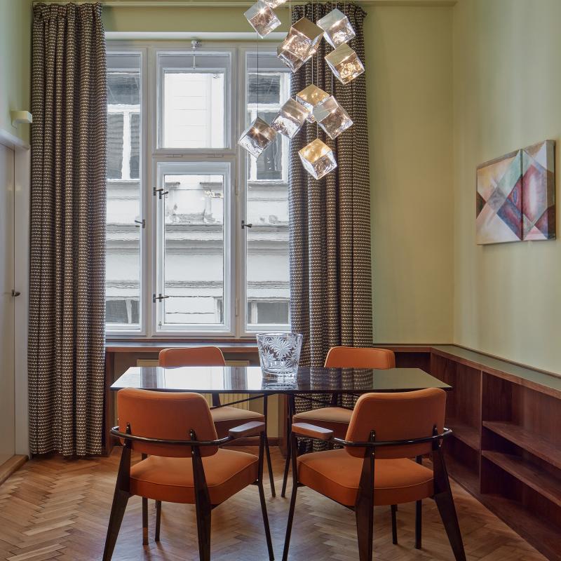 Cubic Luster Cascade Chandelier – Modern Geometric Crystal Pendant Light