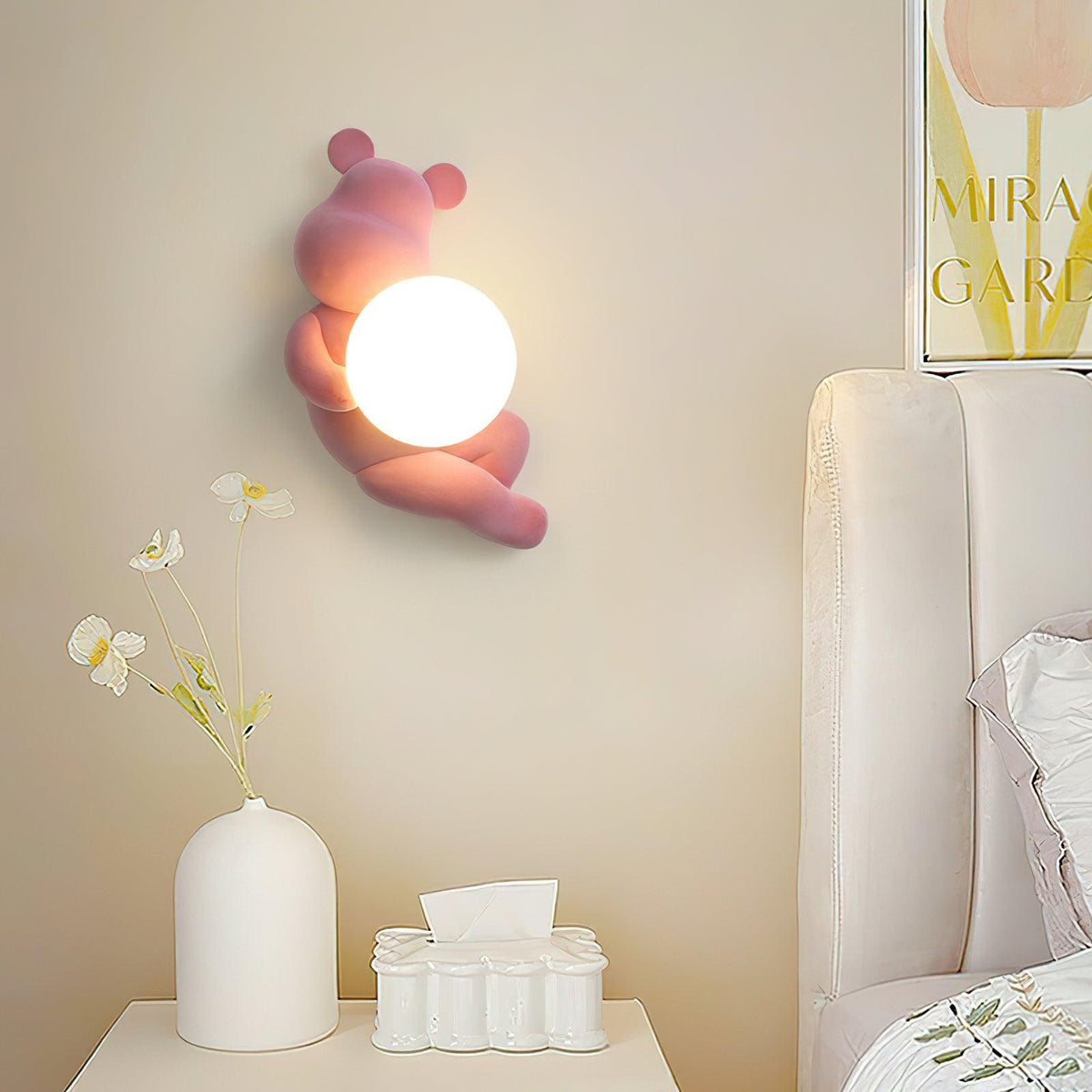 cuddle-bear-wall-lamp