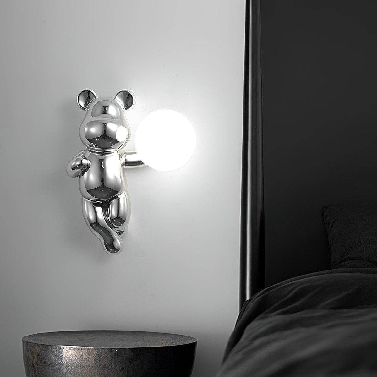 cuddle-bear-wall-lamp