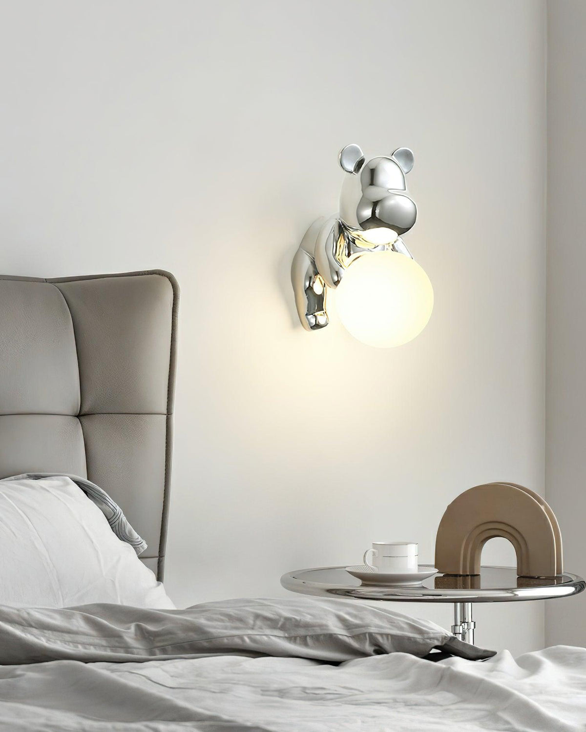 cuddle-bear-wall-lamp