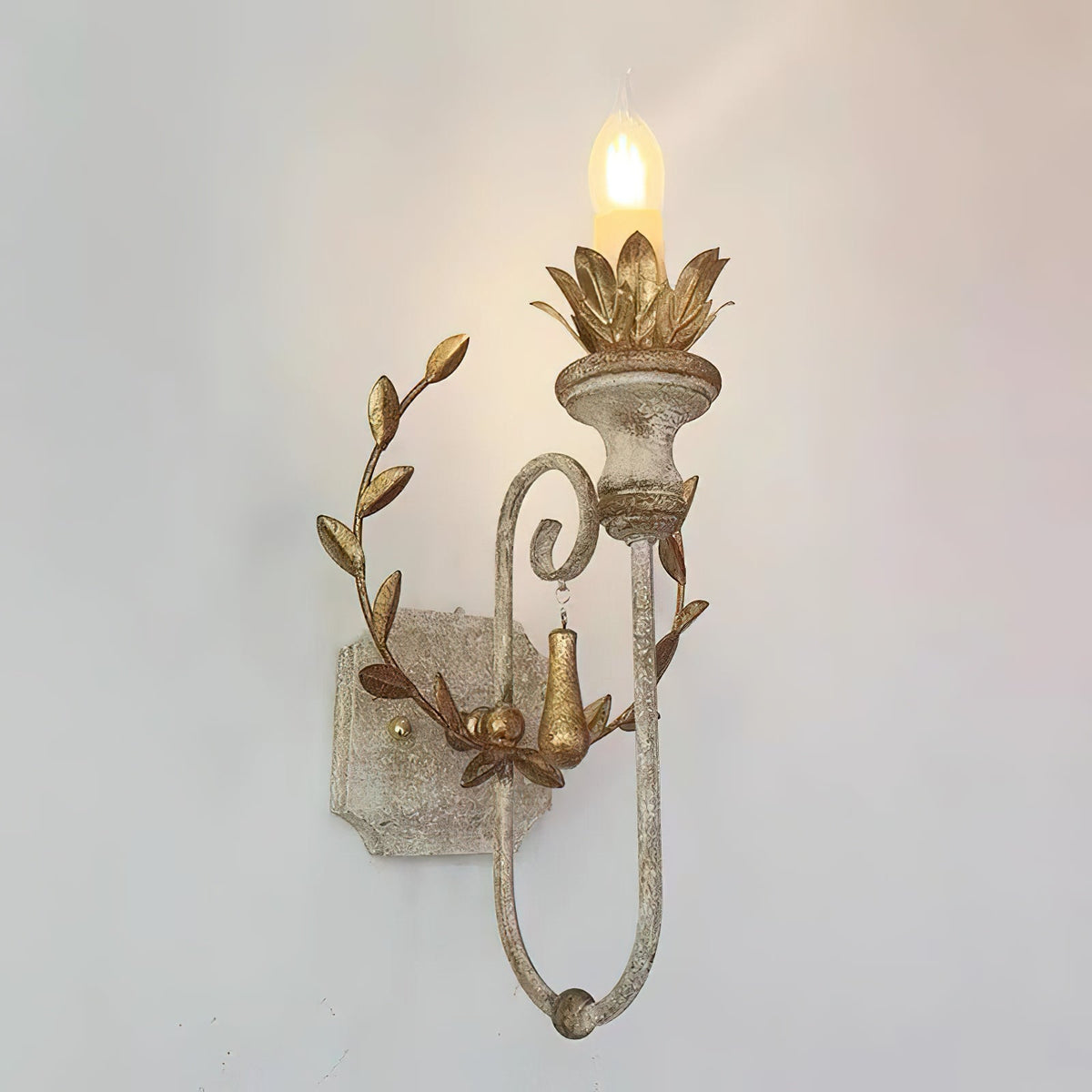 cumiers-wall-lamp