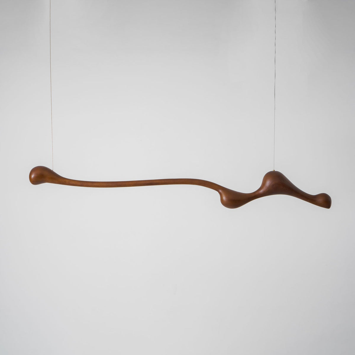 Curva Sculptural Wood LED Pendant Light – Modern Organic Design