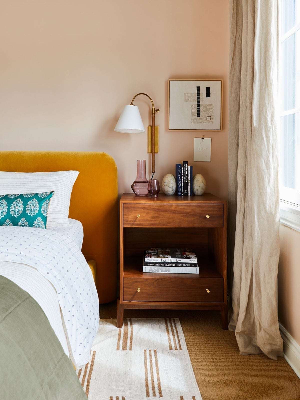 Curves Plug In Sconce