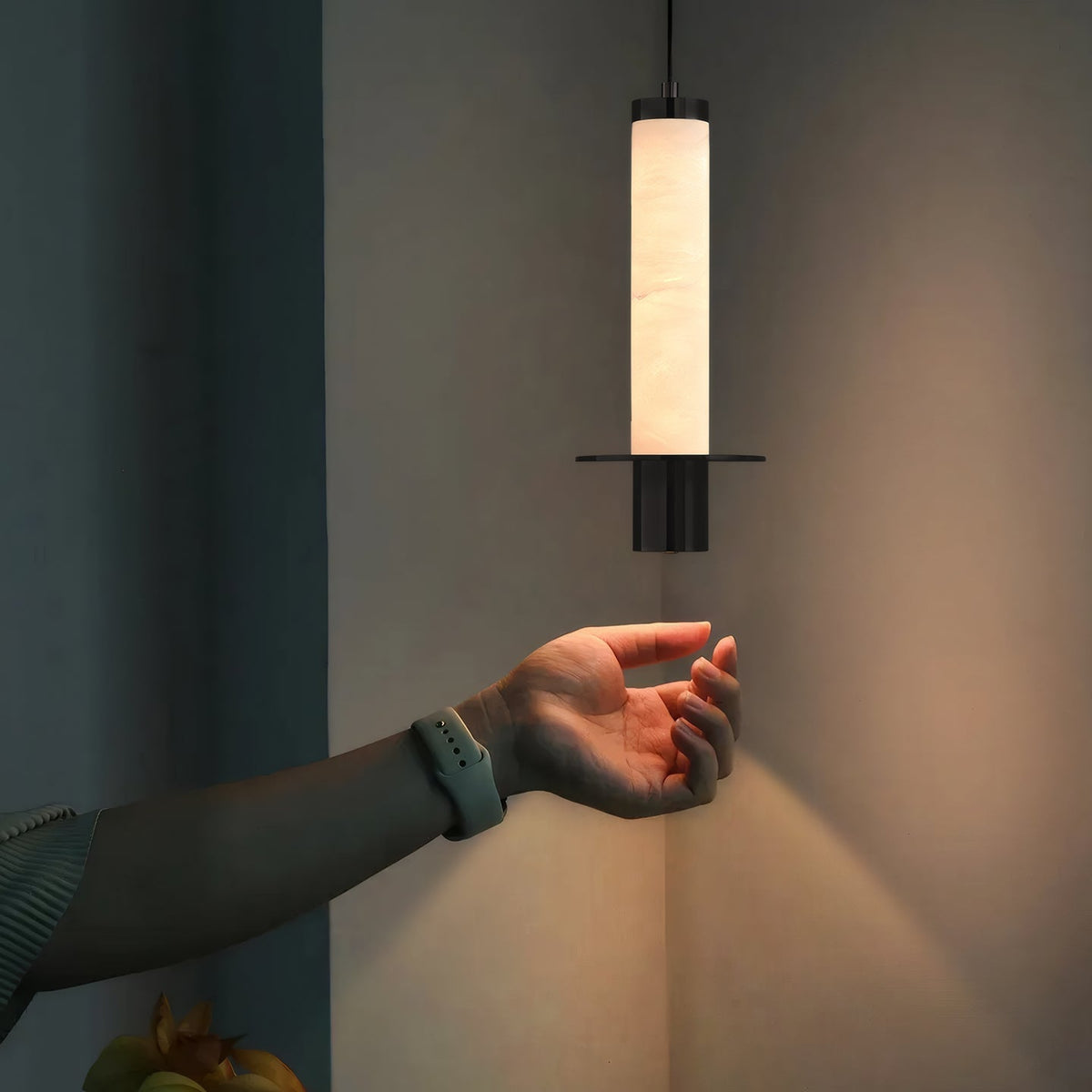 Alabaster Cylinder Pendant Light – Modern Minimalist LED Hanging Lamp