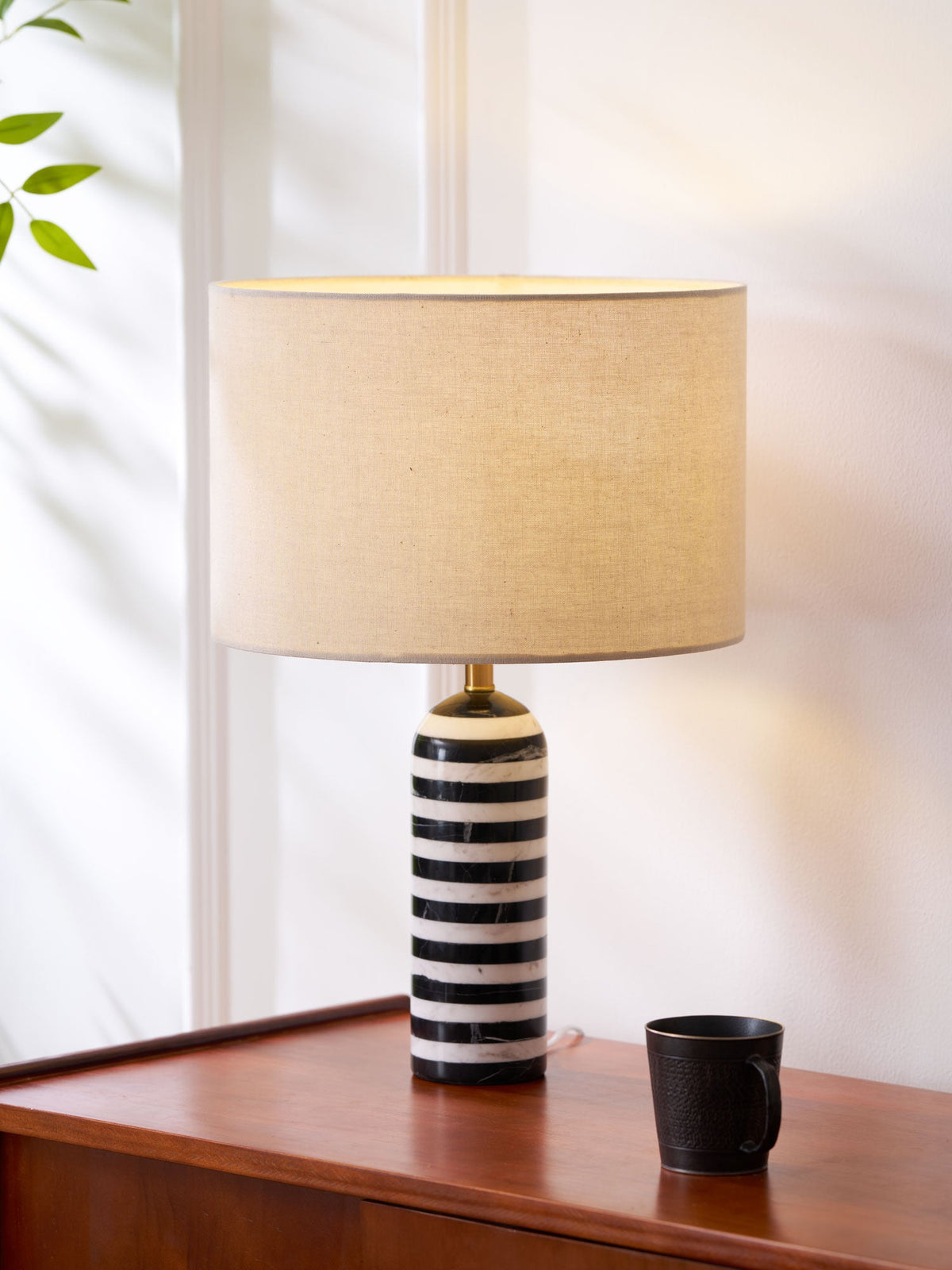 Tuxedo Marble Table Lamp – Modern Monochrome Accent Light for Bedroom and Living Room