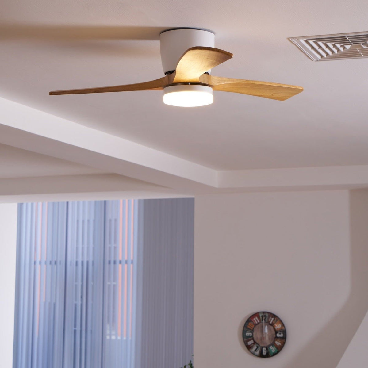 Nordic Wood Ceiling Fan with LED Light – Modern Flush Mount for Living Spaces