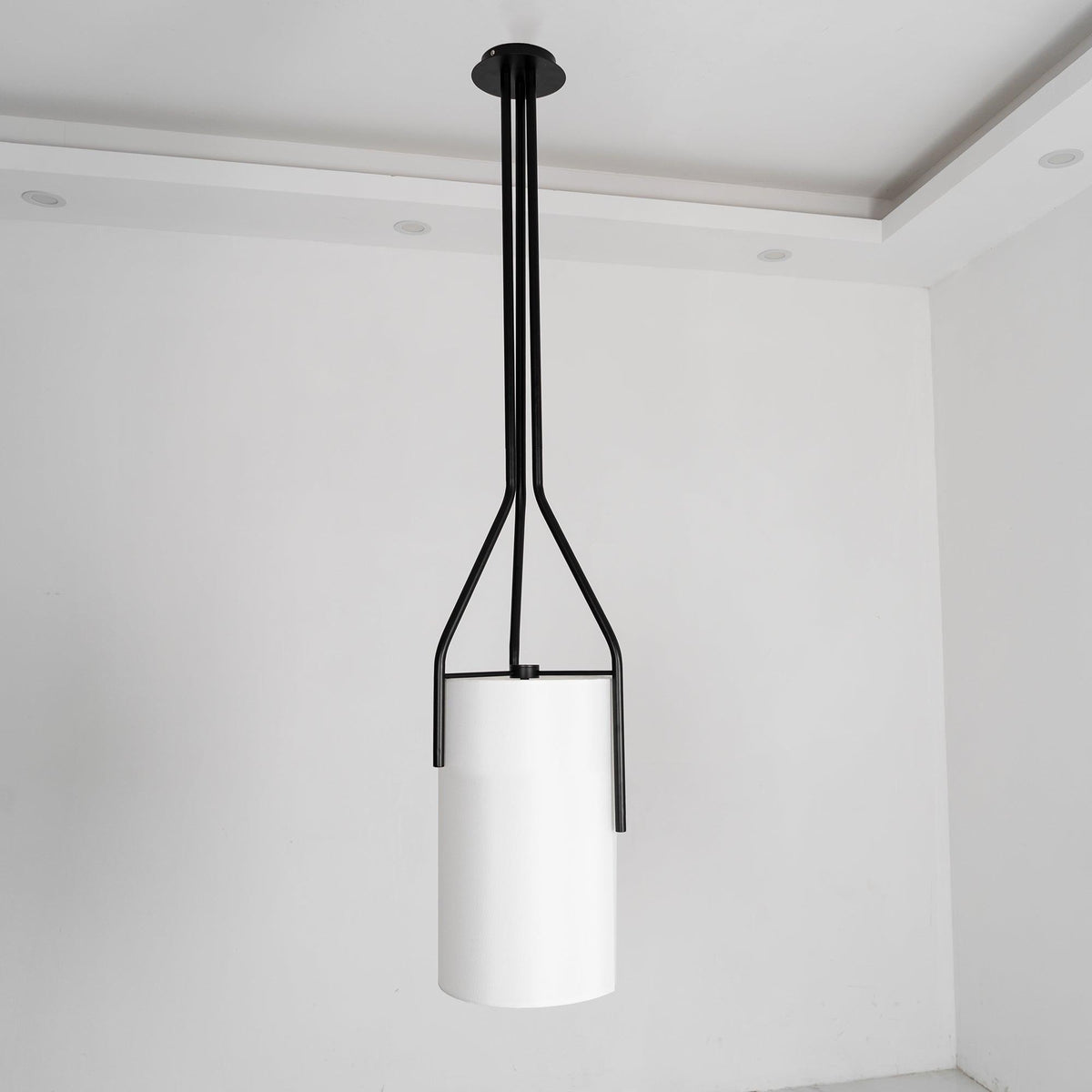 Arborescence Brass Linen Chandelier – Modern Minimalist Pendant for Dining and Foyer