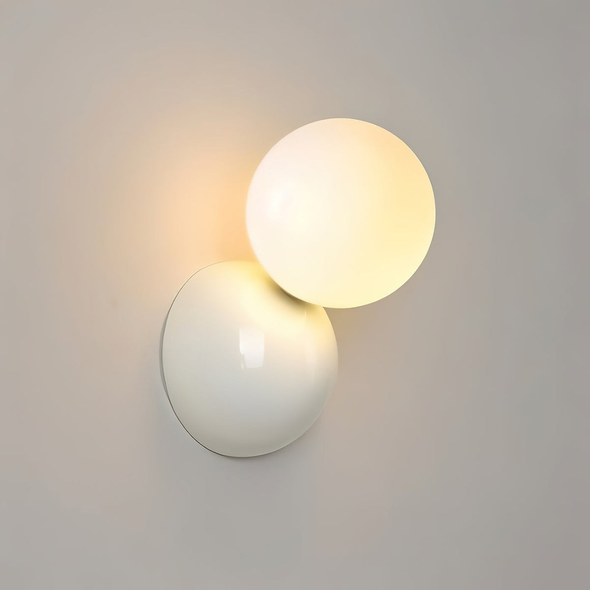 dalila-wall-lamp