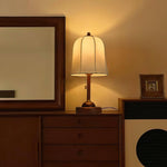 daphne-table-lamp