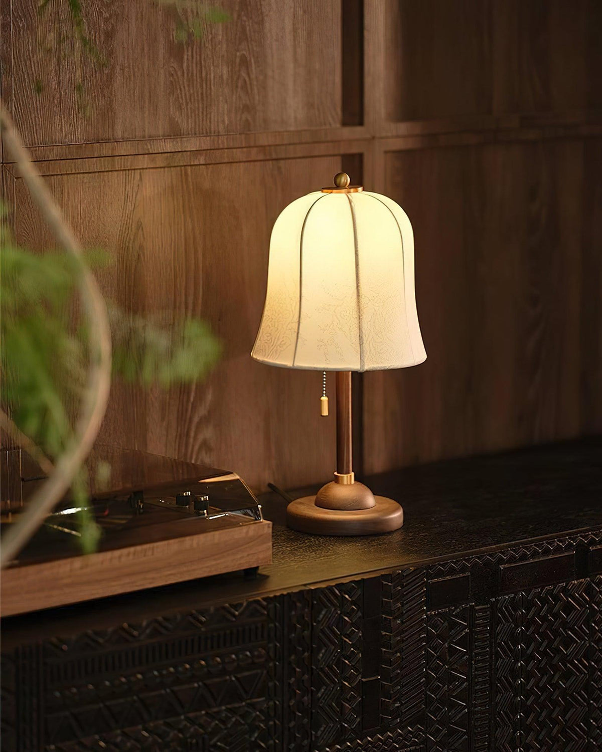 daphne-table-lamp