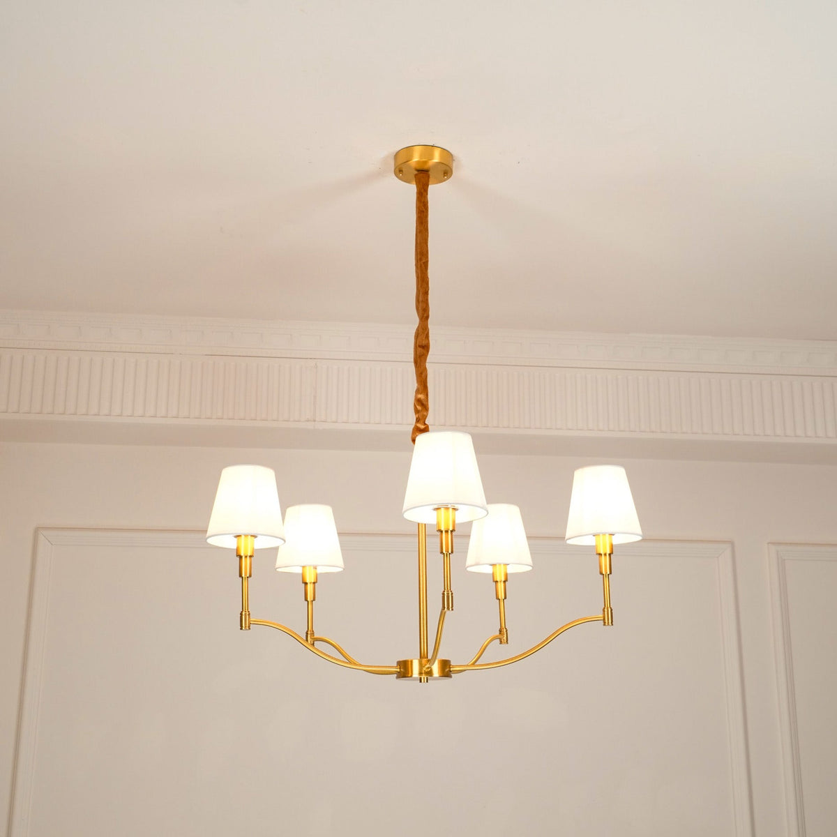 dart-chandelier
