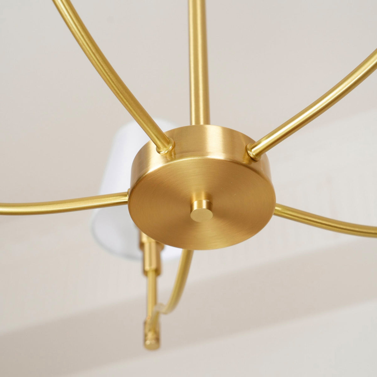 dart-chandelier