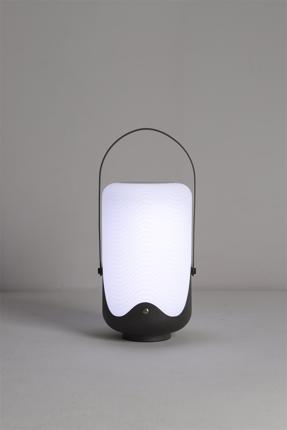 Dawntrail Solar Lantern Outdoor Lamp – Matte Black Steel, IP65