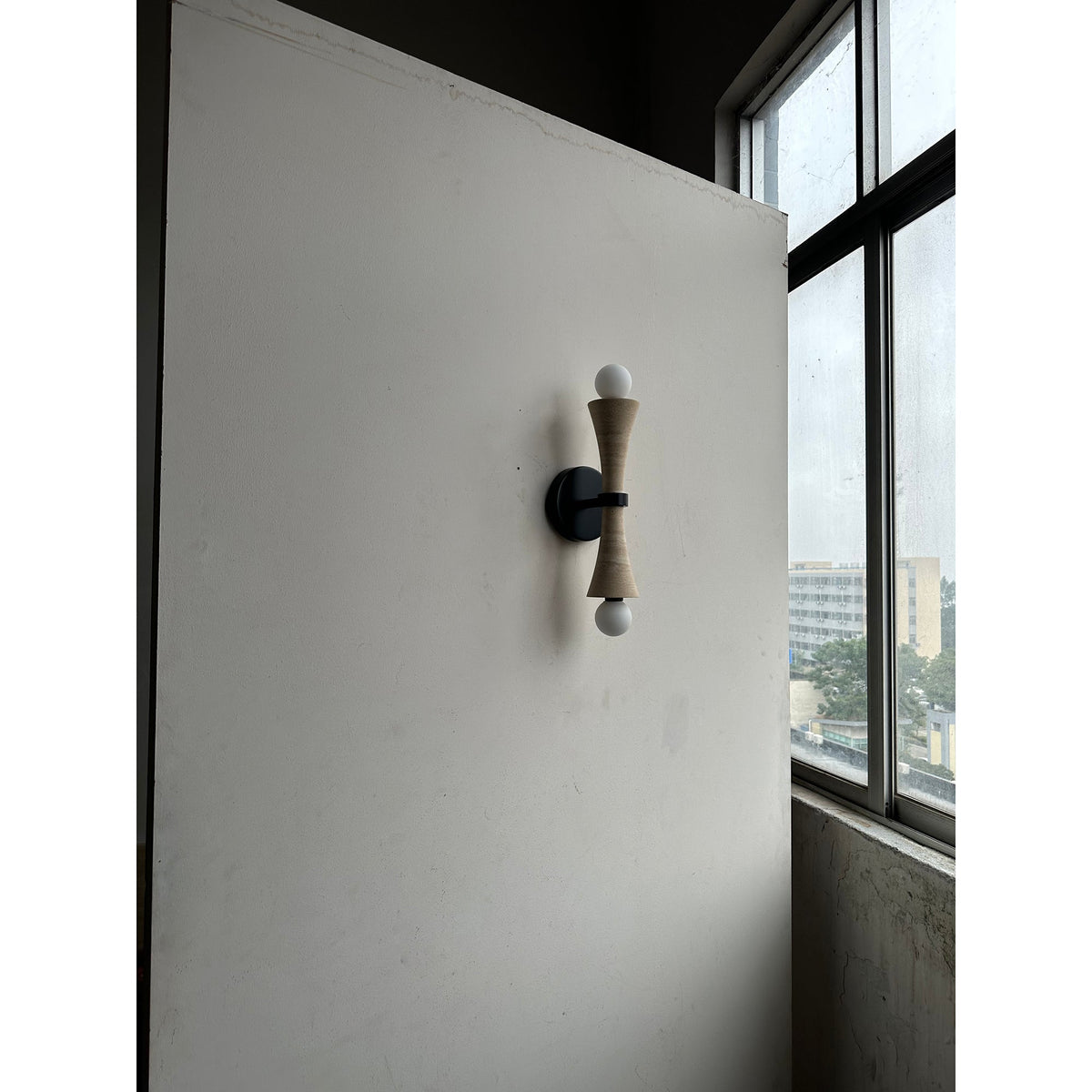 dax-wall-lamp