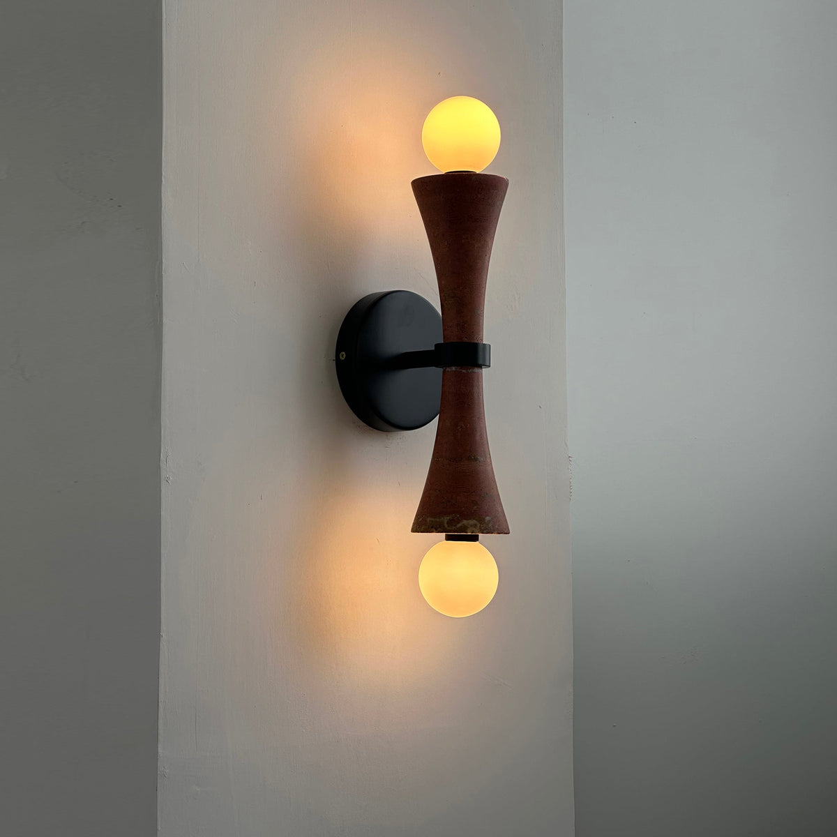 dax-wall-lamp