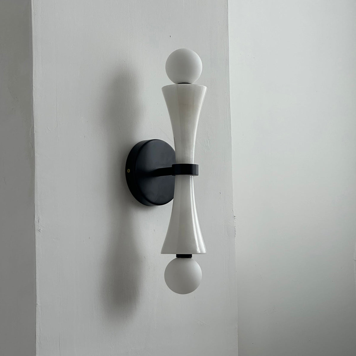 dax-wall-lamp