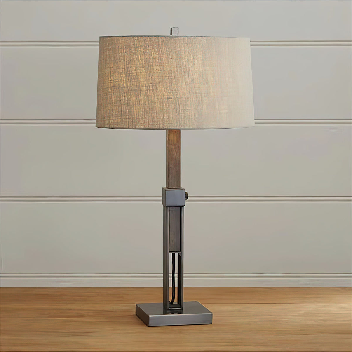 denley-table-lamp