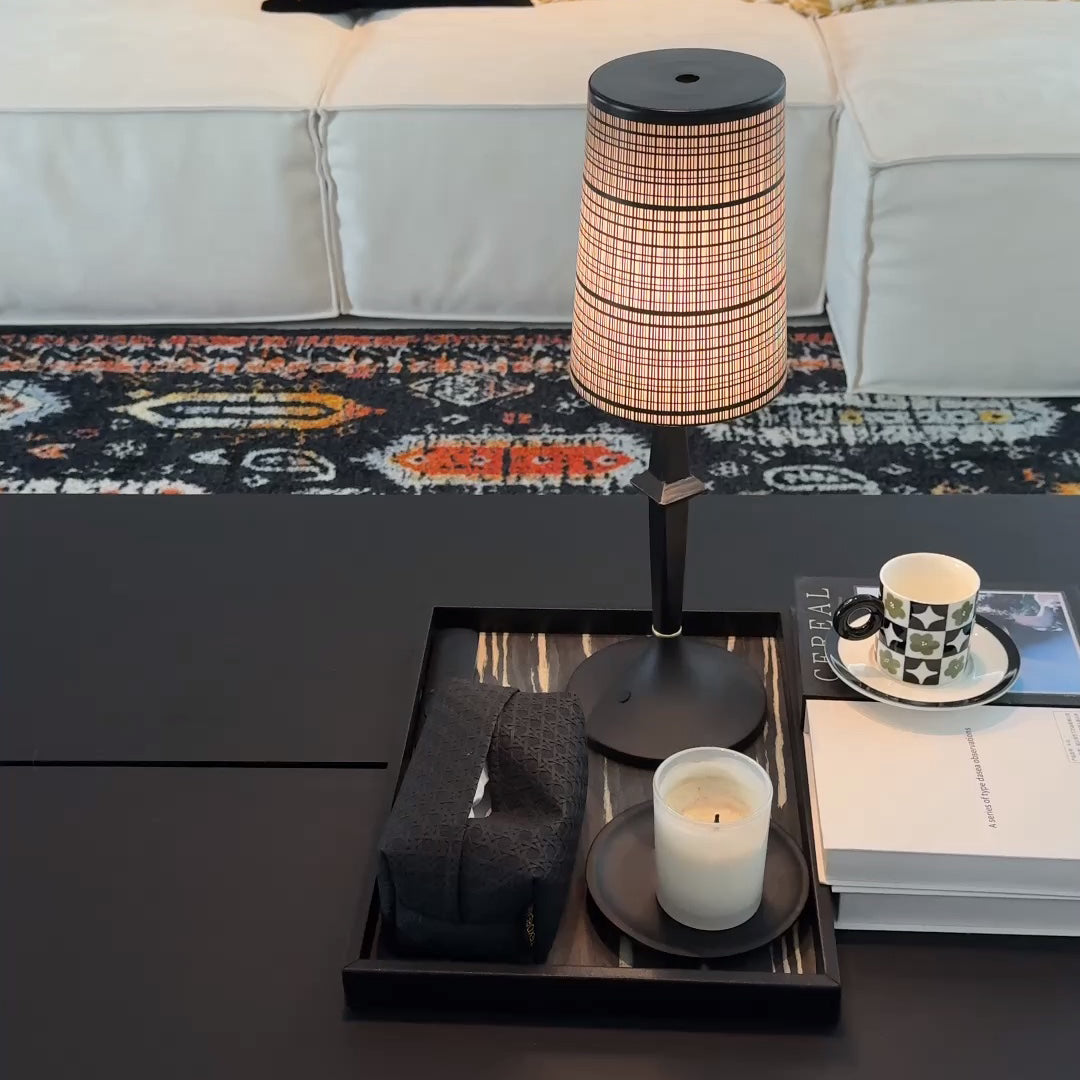 devon-black-table-lamp
