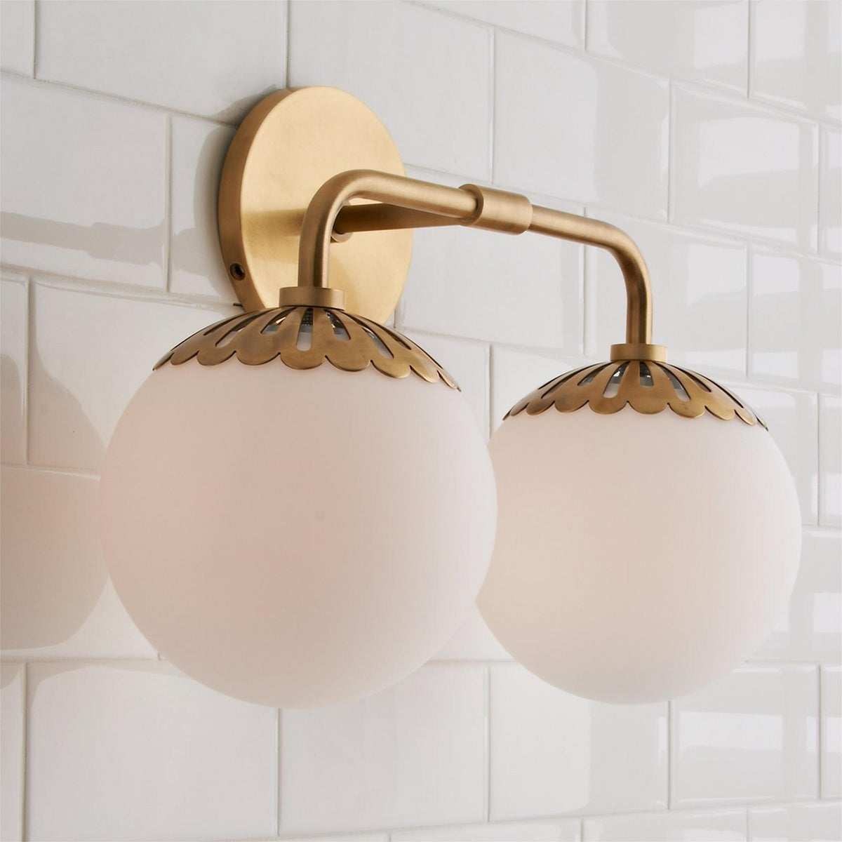 dewdrop-globe-sconce
