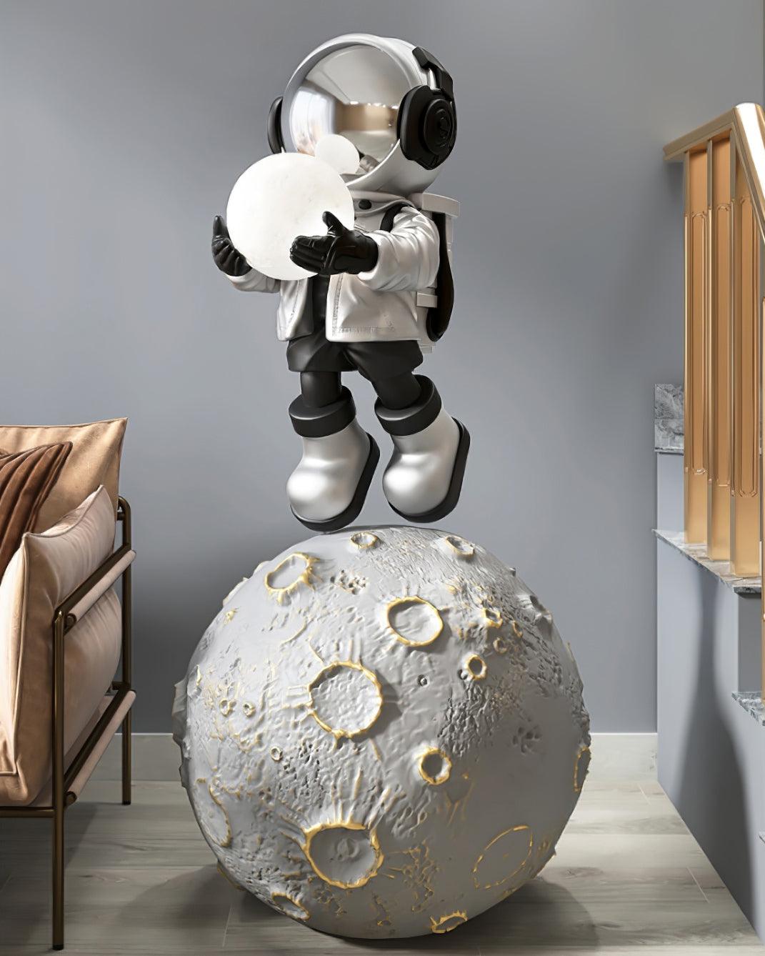 Diver Astronaut Built In Battery Floor Lamp