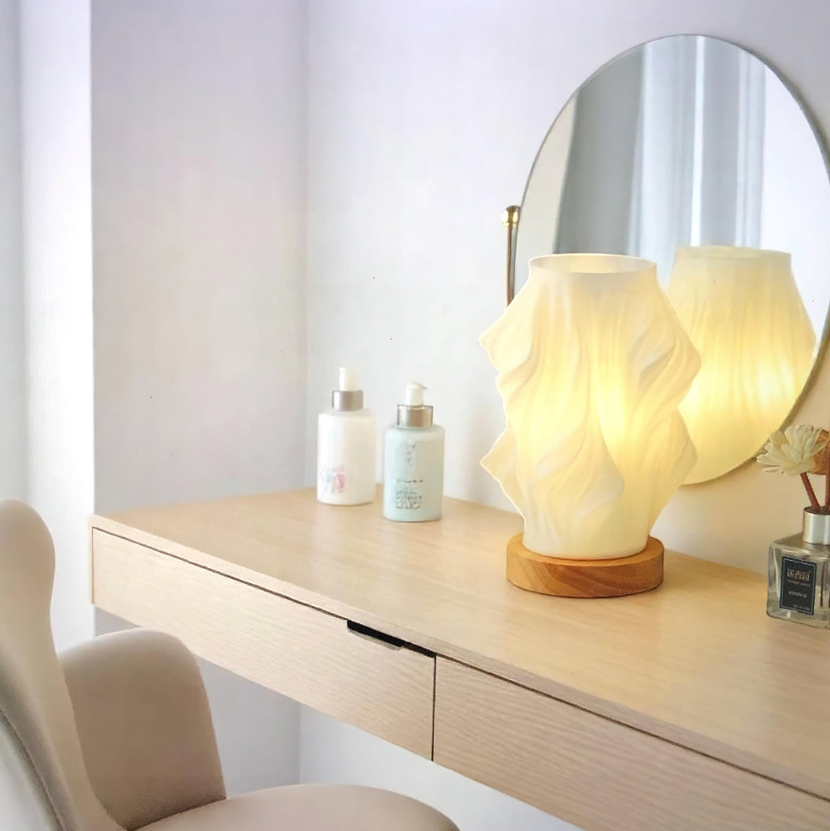 dollop-table-lamp