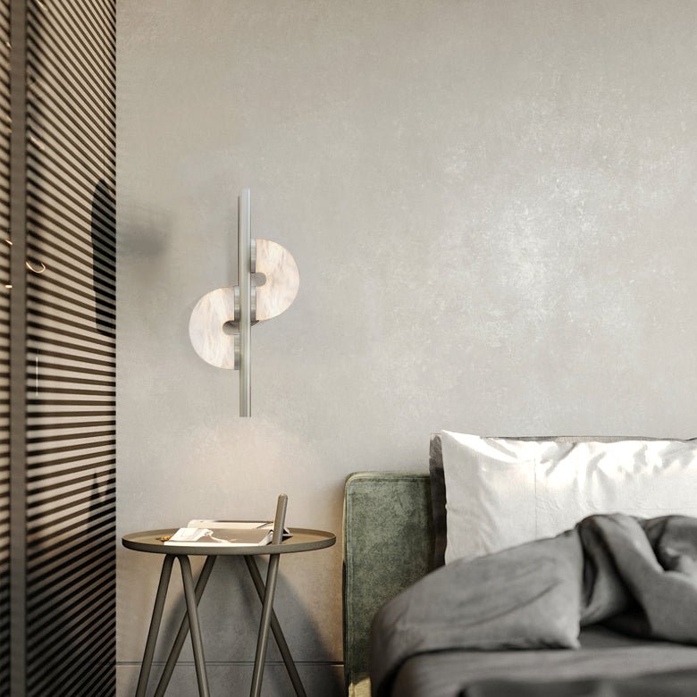 Dolly Wall Lamp