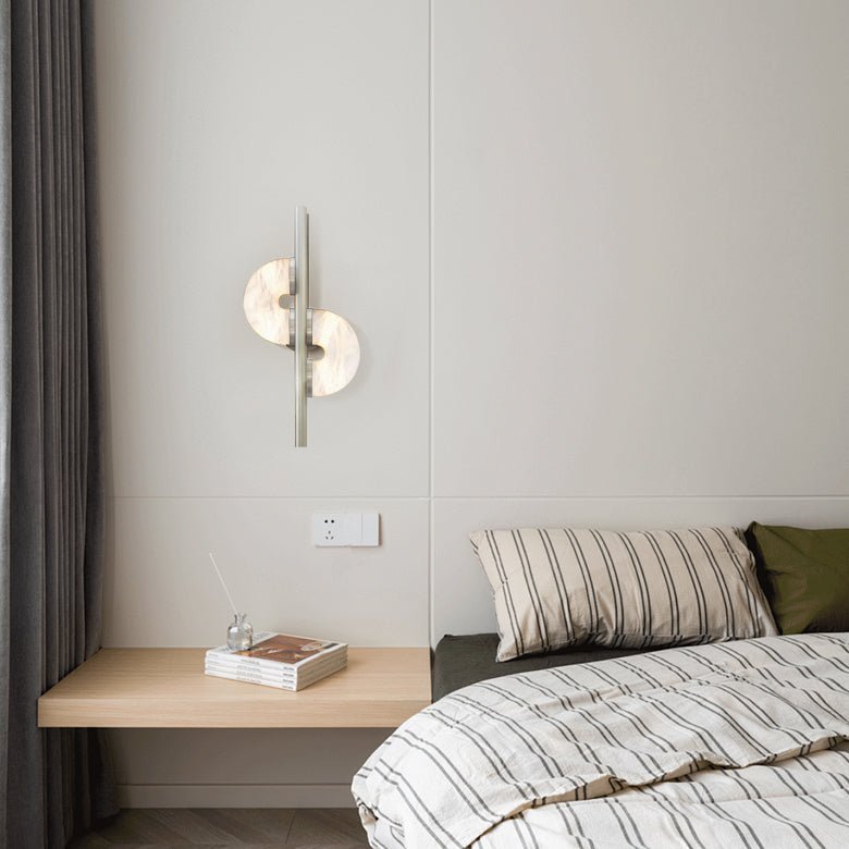 Dolly Wall Lamp