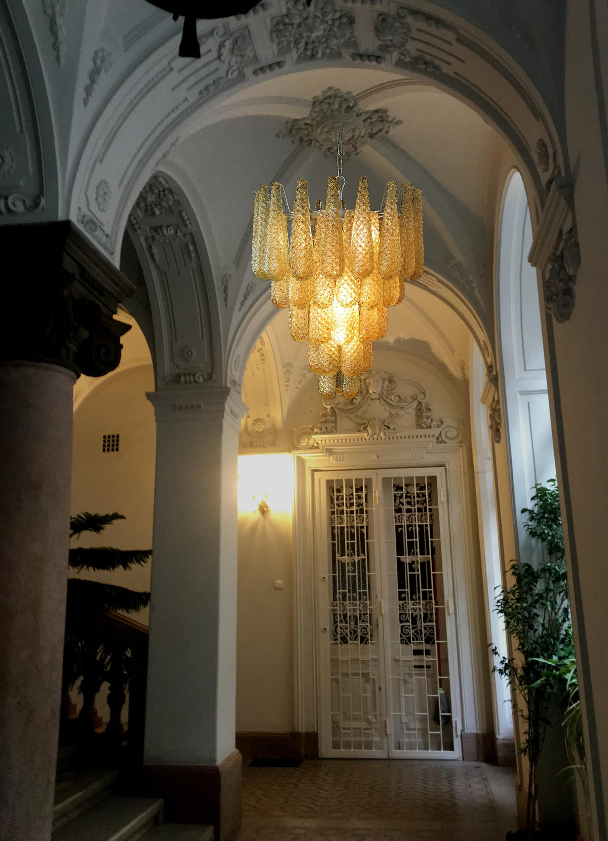 drop-murano-chandelier