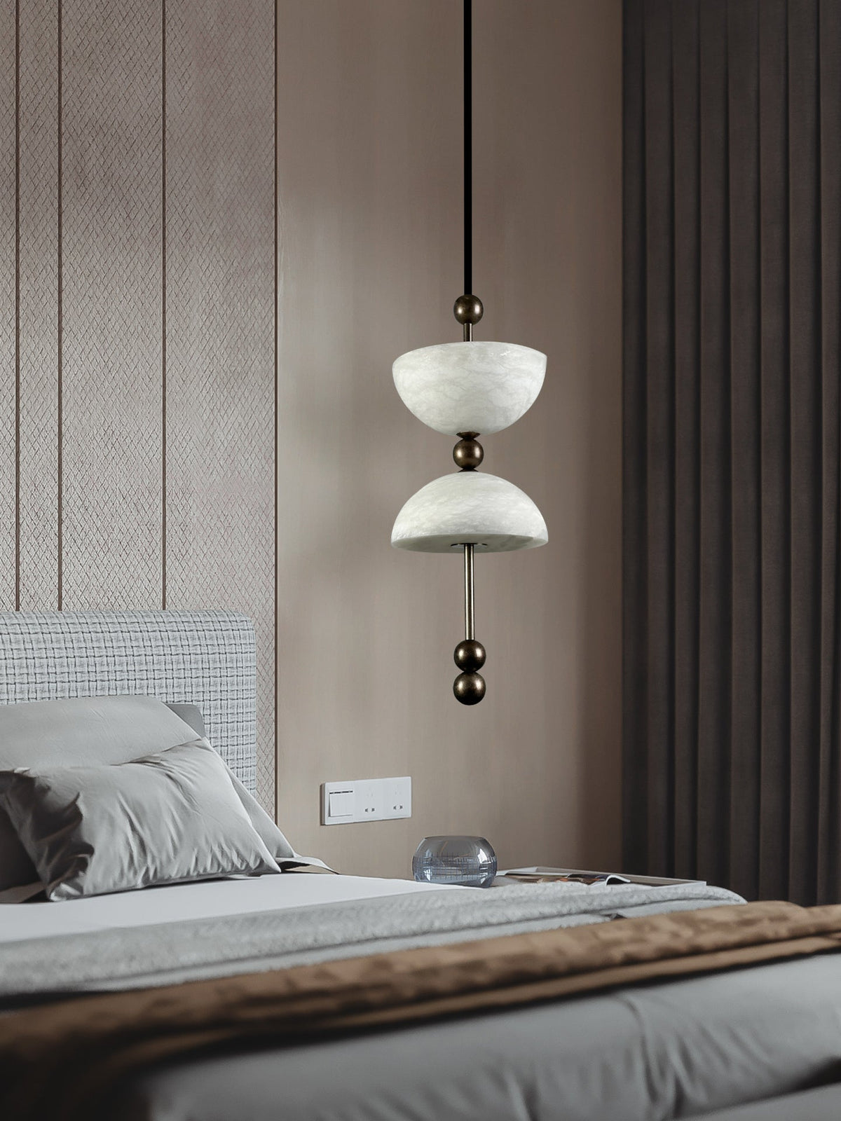 Duo Alabaster Pendant Light – Sculptural Brass & Natural Stone Chandelier