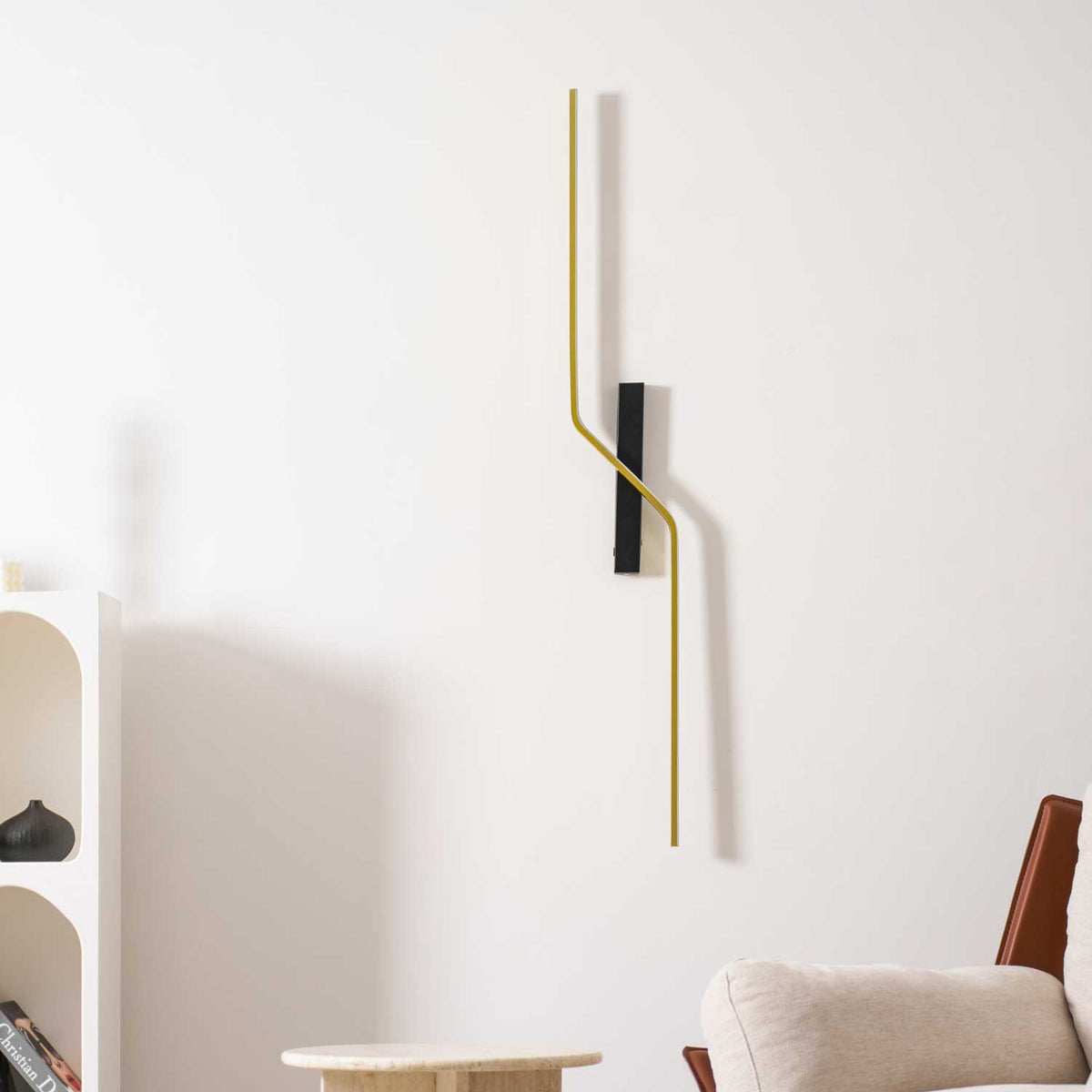 Echelon Wall Light – Modern Linear LED Sconce for Bedroom and Living Room